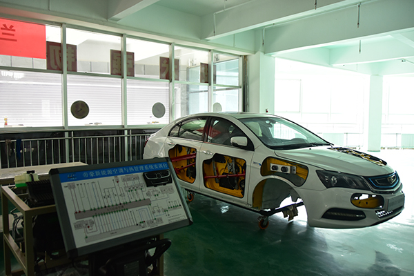  2024年學(xué)習(xí)蘭州中專學(xué)校新能源汽車技術(shù)，未來如何？