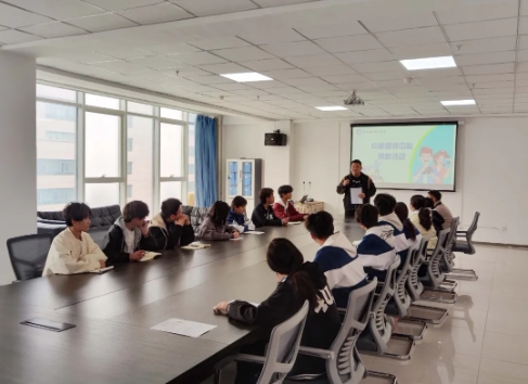 一見傾“新”，即“課”出發(fā)！│ 校融媒體中心第二課堂活動正式啟航